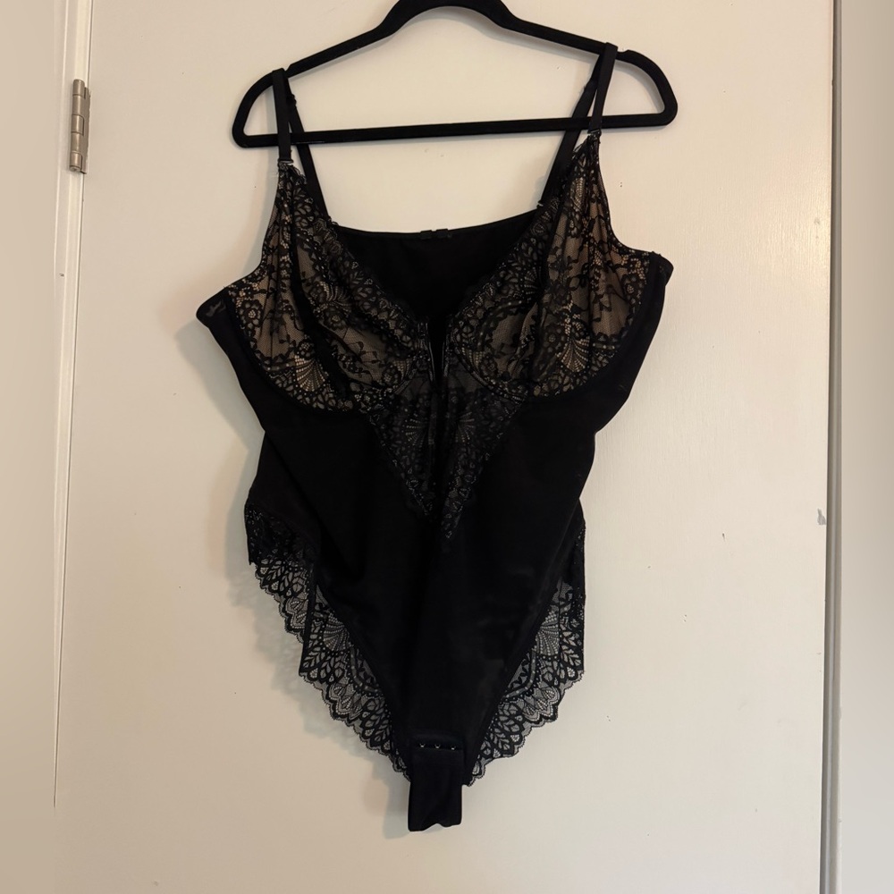 Women’s Black Lace Shapewear Bodysuit